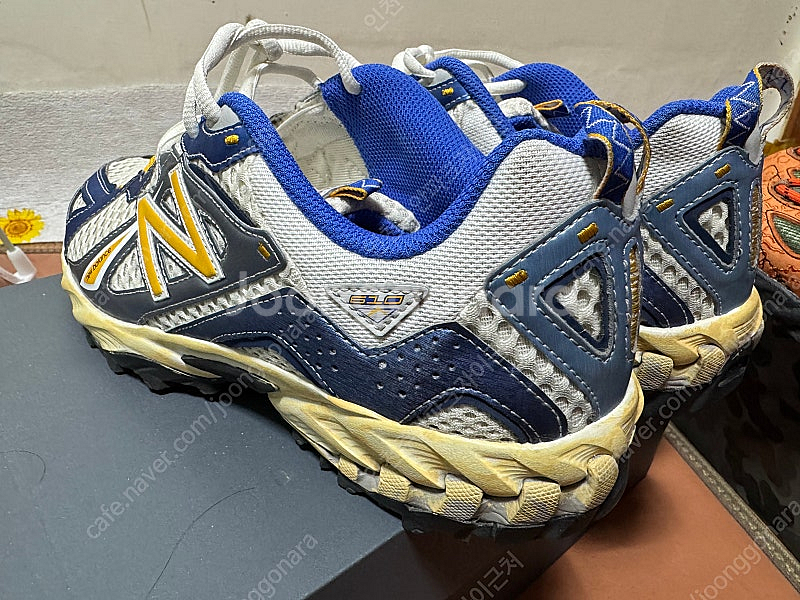 뉴발란스 ML610 예스아이씨 아틀란틱 블루 바시티 골드 265--5